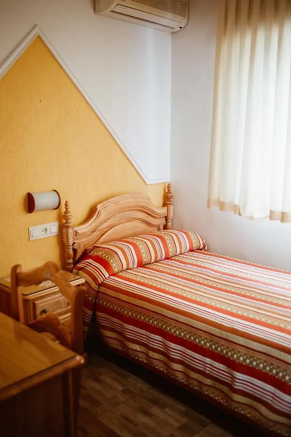 Hostal La Campana Motril Gæstehus