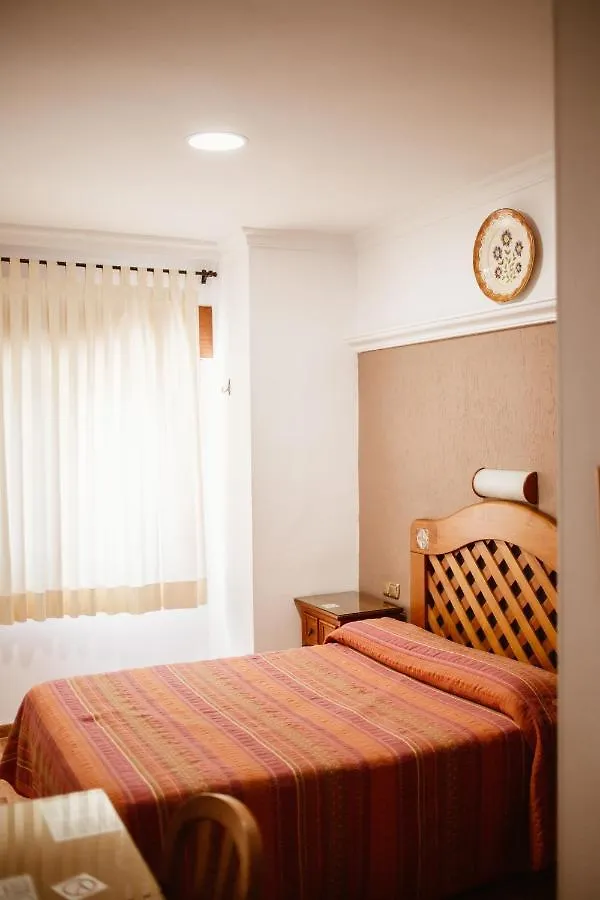 Hostal La Campana Motril 5*,