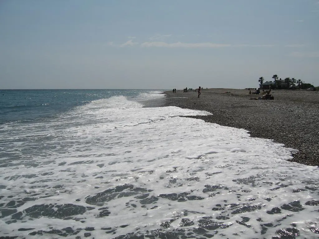 Hostal La Campana Motril Gæstehus